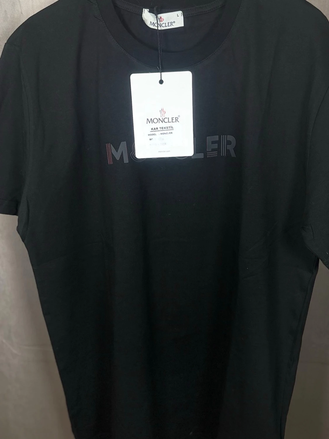 Svart  t-shirt med logga - 2