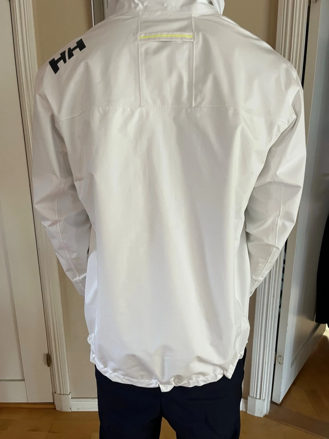 Vit vindjacka från Helly Hansen - 3