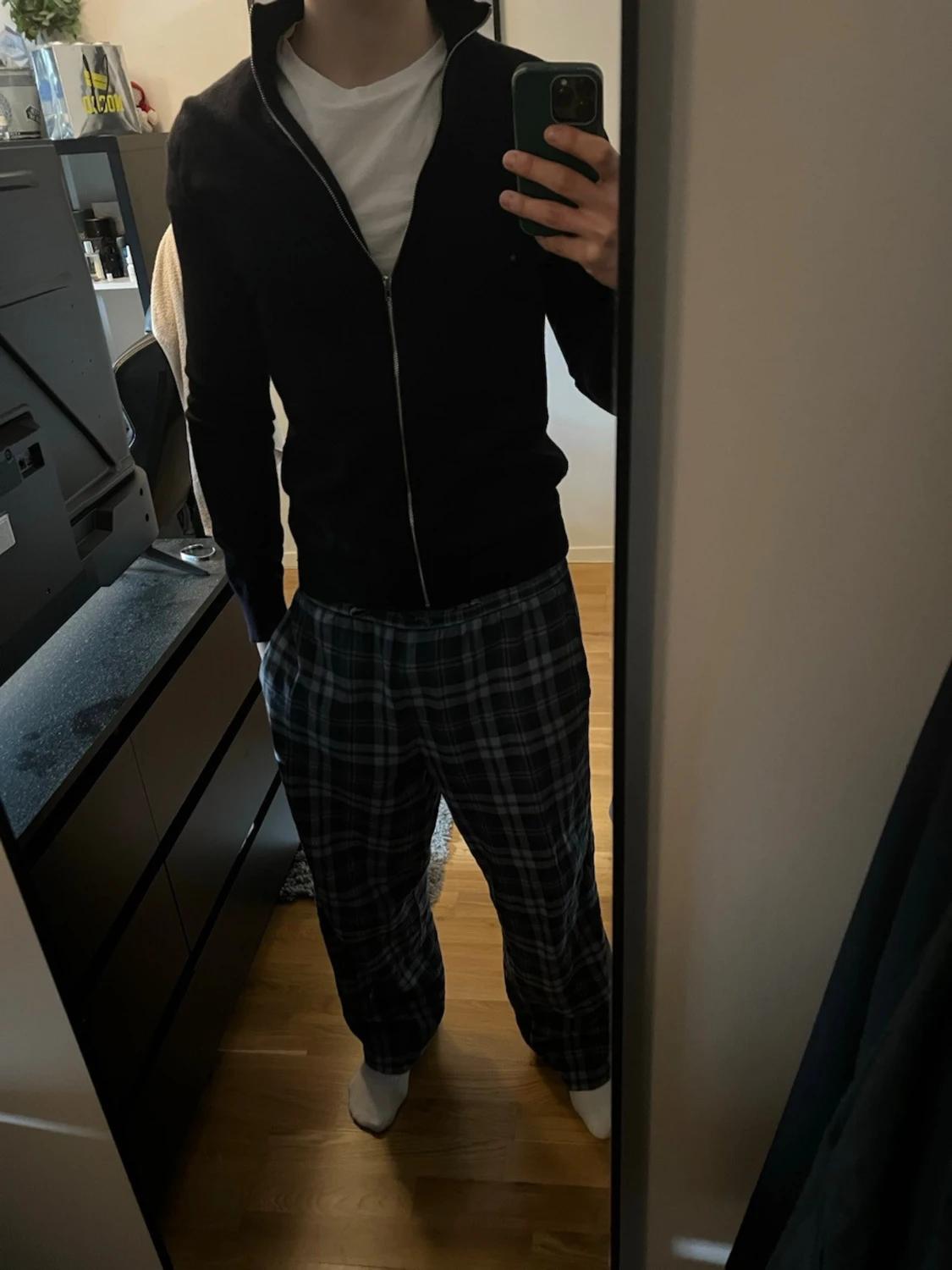 Svart merinoullströja från Riley - 2