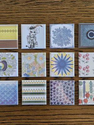 12st Kylskåpsmagnet Rörstrand  - 12st magneter med rörstrand tema. Dimensioner är 50x50mm. Alla magneter är designade och handgjorda av mig. Jag använder en blandning av nytt och begagnat material. Mitt mål är att skicka beställningar inom 24 timmar. Följ mig på Insta: magnet.man  /Magnet man