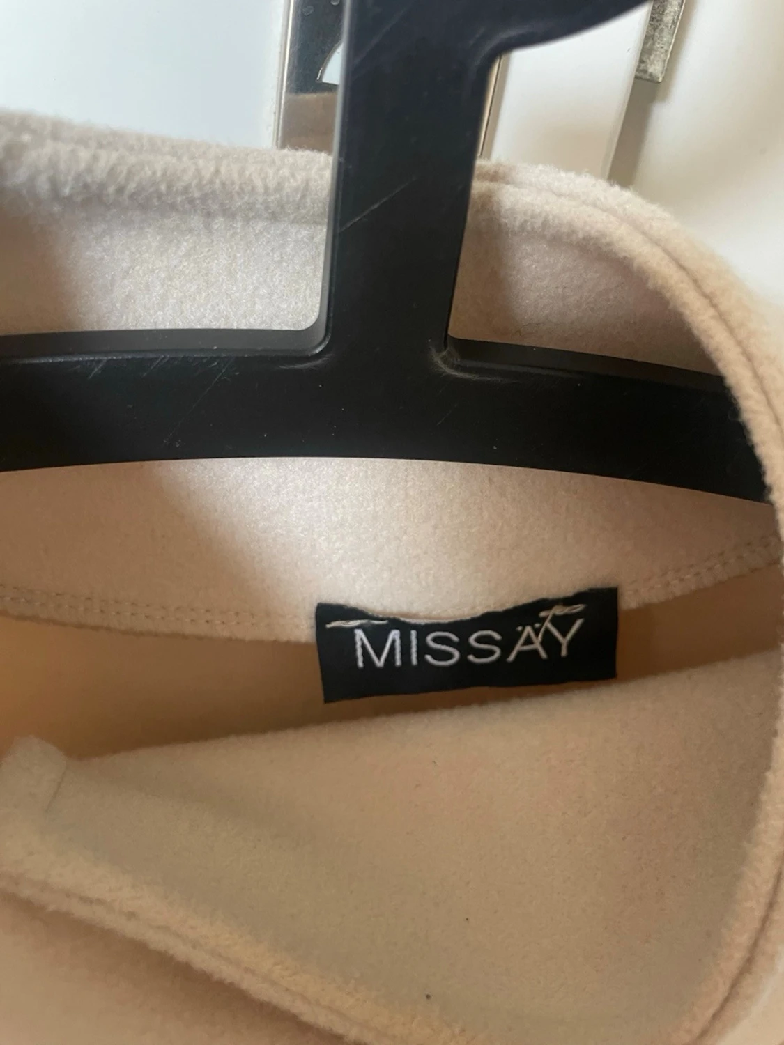 Beige cape-kappa med knytband - 2