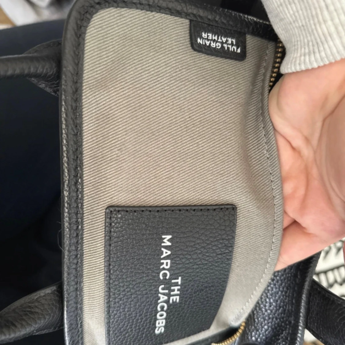 Svart The Tote Bag från Marc Jacobs - 1