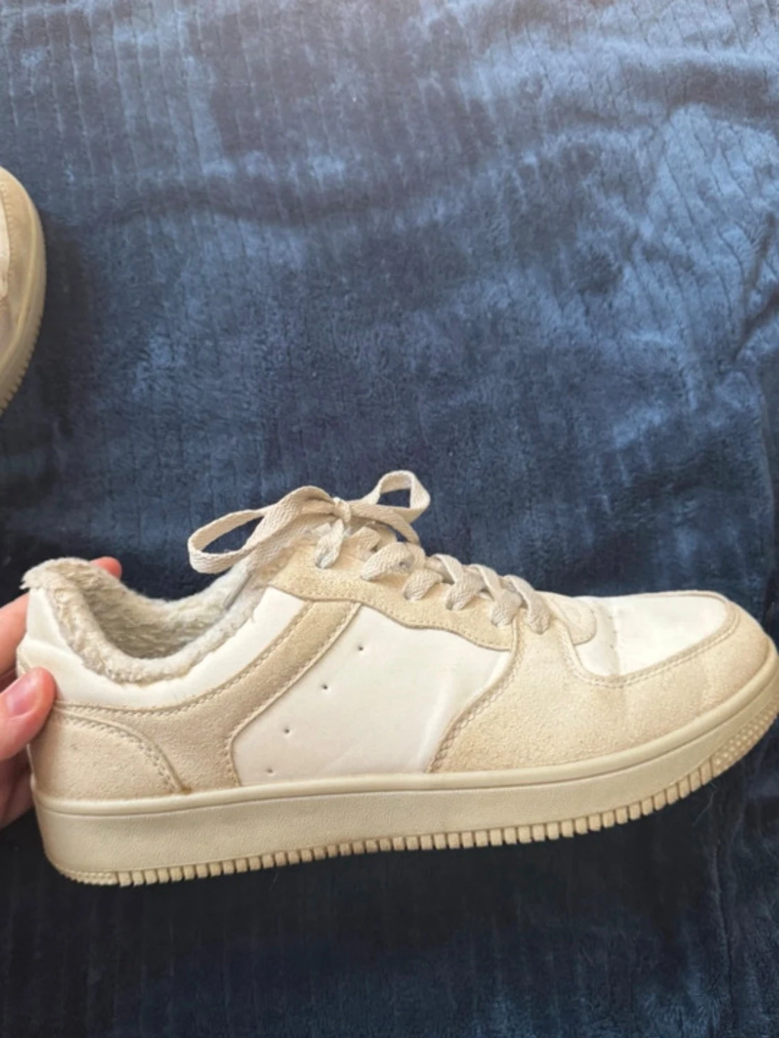 Beige sneakers från Lejon med foder - 1