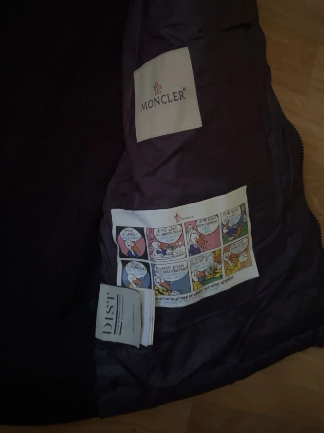 Mörkblå dunväst från Moncler - 3
