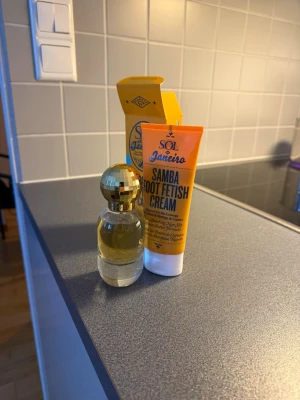 Sol de Janeiro EDP och fotkräm  - Som de Janeiro EDP och fotkräm 