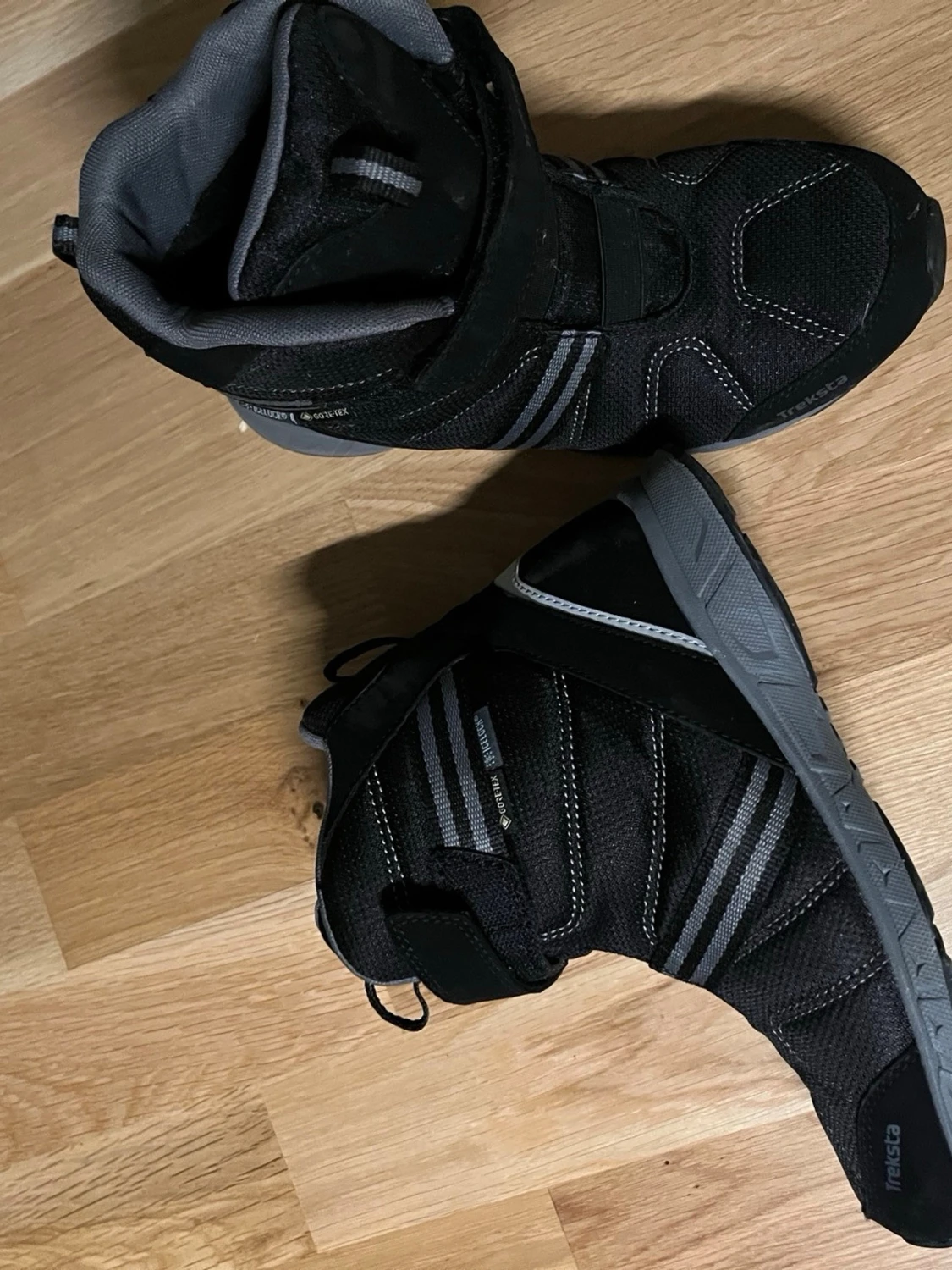 Svarta vinterkängor från Treksta - 1