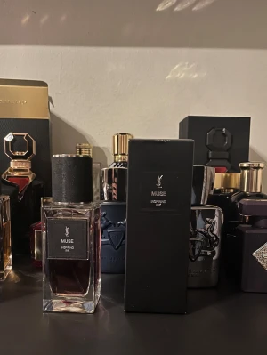 YSL Muse Inspiring Ink 75ml - Gorgeous scent Comes with a its original box. 65/75ml left.