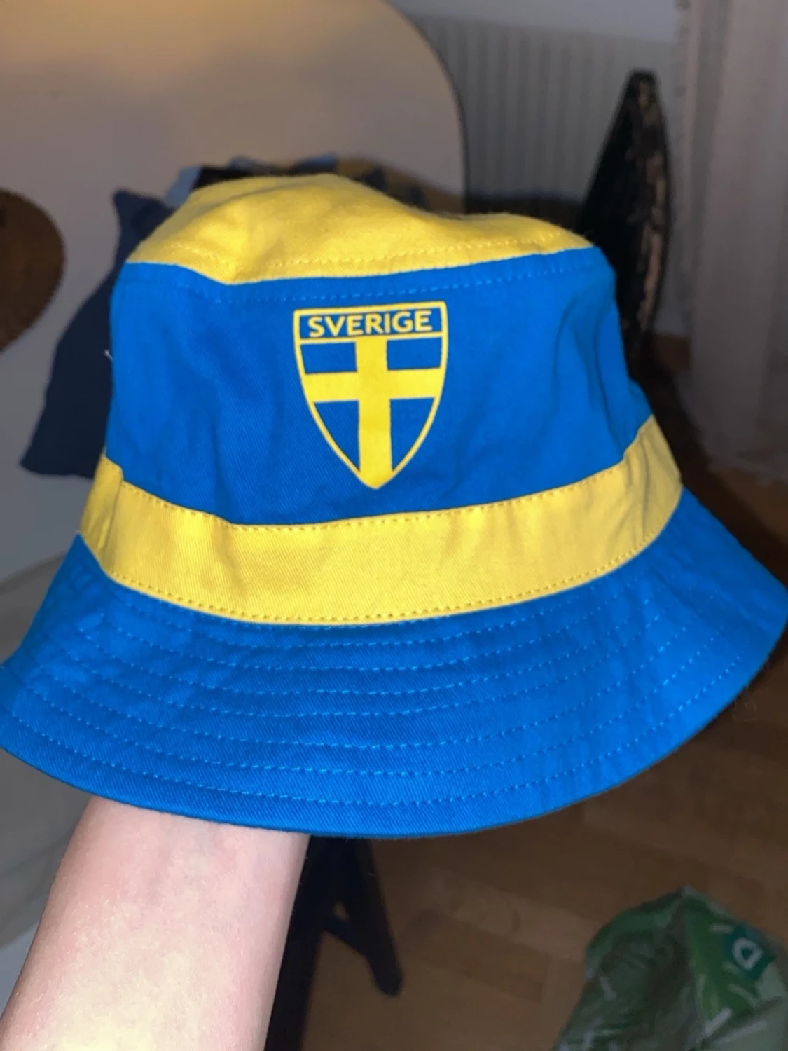 Sverige bucket hat i blått och gult - 1