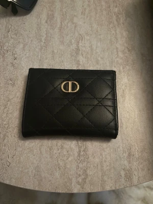 Plånbok  - Svart plånbok