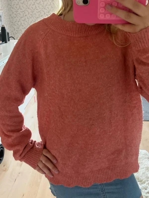 Rosa stickad tröja  - Snygg tröja från saint tropez i storlek s, lite små nopprig men Fof snygg!!