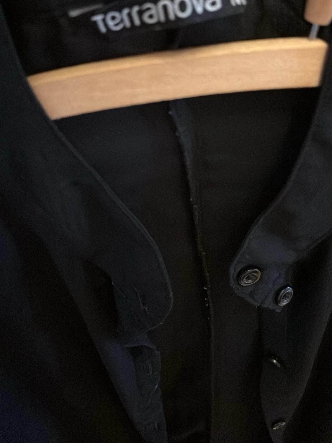 Svart oversized rock med knappar - 2