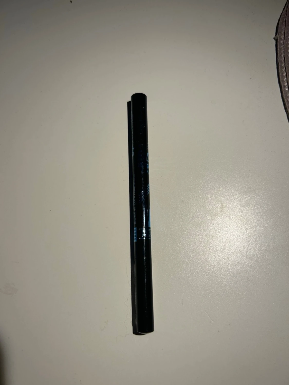 Svart eyeliner 010 Waterproof