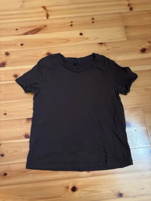 brun t-shirt  - brun 