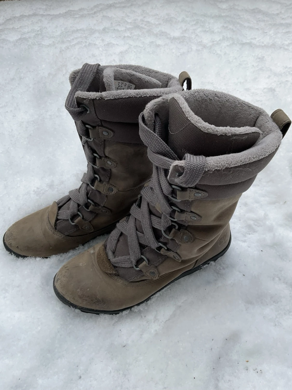 Timberland Grå fodrade vinterkängor med snörning