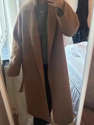 Ullkappa från mango  - Skitsnygg kappa som inte kommer till användning💖💖💖