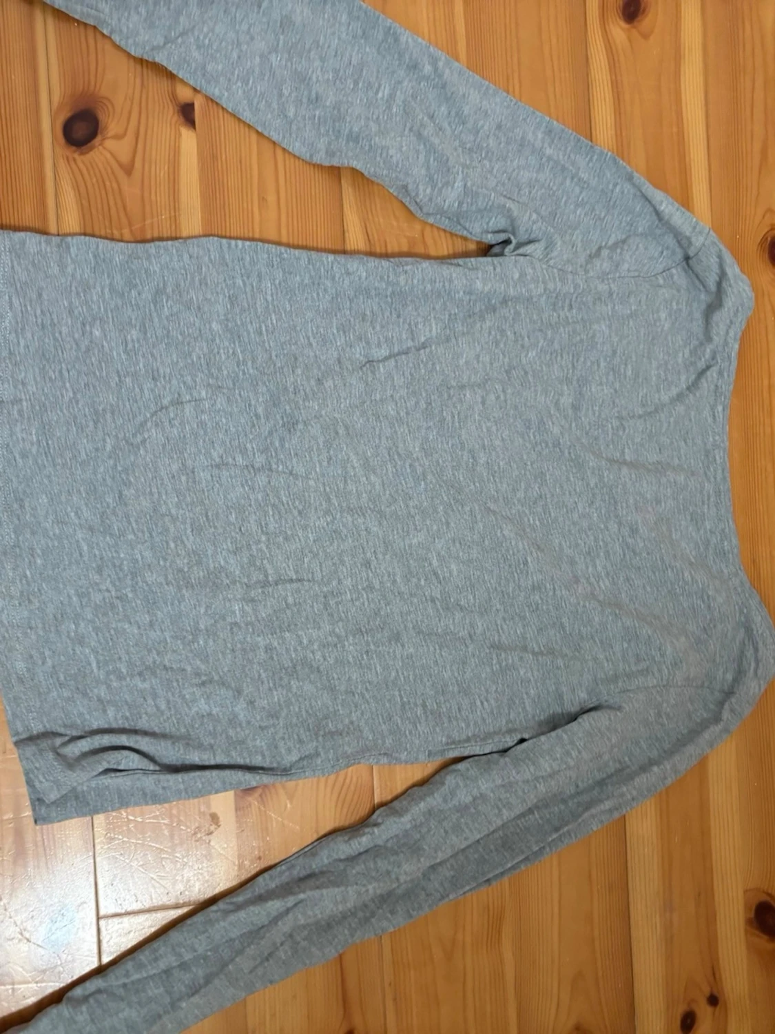 grå långärmad - 1