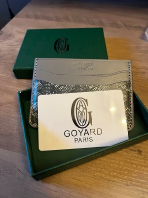  Plånbok - Hej, säljer en helt ny plånbok, den är även oanvänd!