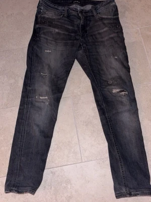 Antony morata jeans  - Antony morata jeans! Nypris=899 säljs för=250 skick=8/10 storlek=29 Tveka ej på att höra av dig vid frågor eller funderingar!