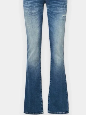 Blå bootcut jeans från LTB - Skit snygga jeans tyvärr för små 