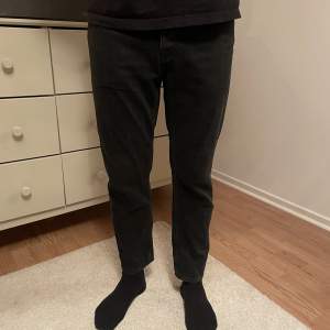 Snygga svarta jeans från Calvin klein storlek 30. Fint skick🥰