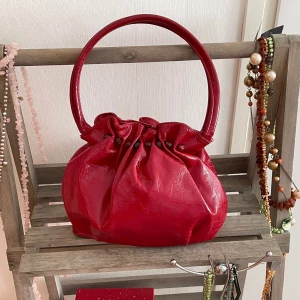 Röd väska  - Röd väska för 30kr❤️ 