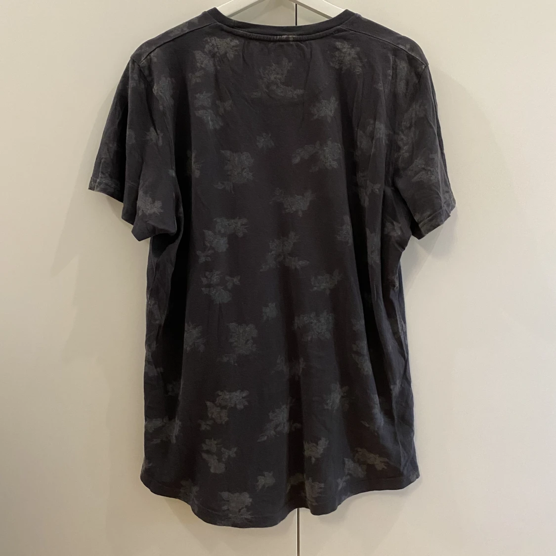 T-shirt i strl M - 90