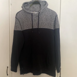 Hollister Hoodie - I bra skick 