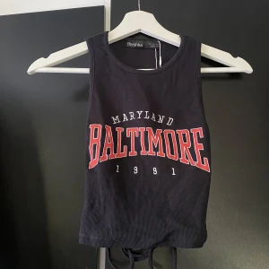 Linne - Linne från Bershka, aldrig använd! Knytning i ryggen