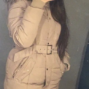 Vinter jacka 🧥  - En varmt och fint jacka 