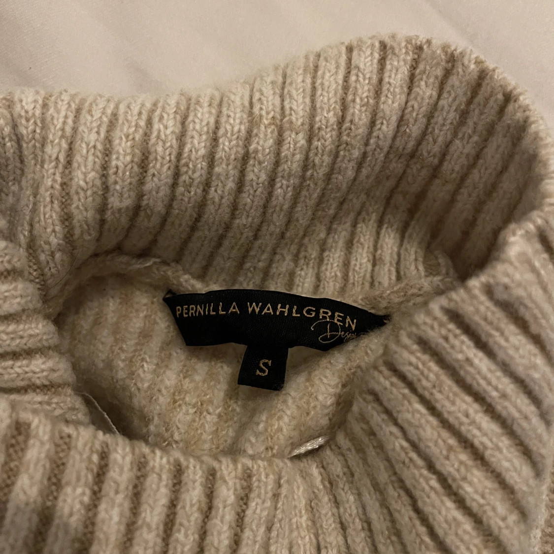 Stickad tröja  - 90