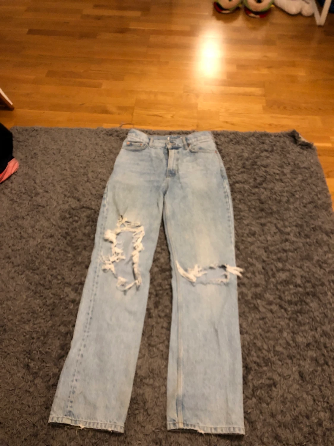 Gina tricot raka ljusblåa jeans 38 - 90