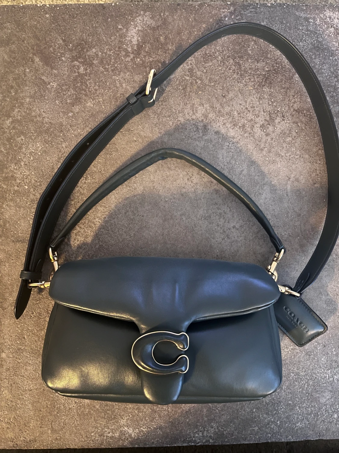 COACH PILLOW TABBY SHOULDER - handväska