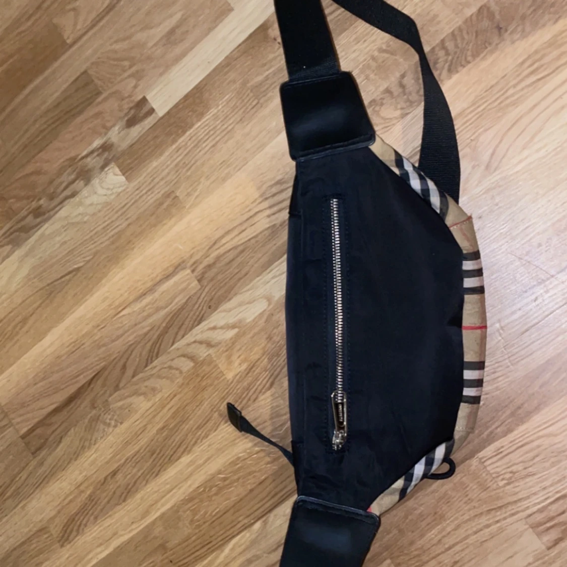 Burberry magväska one SIZE  - 90