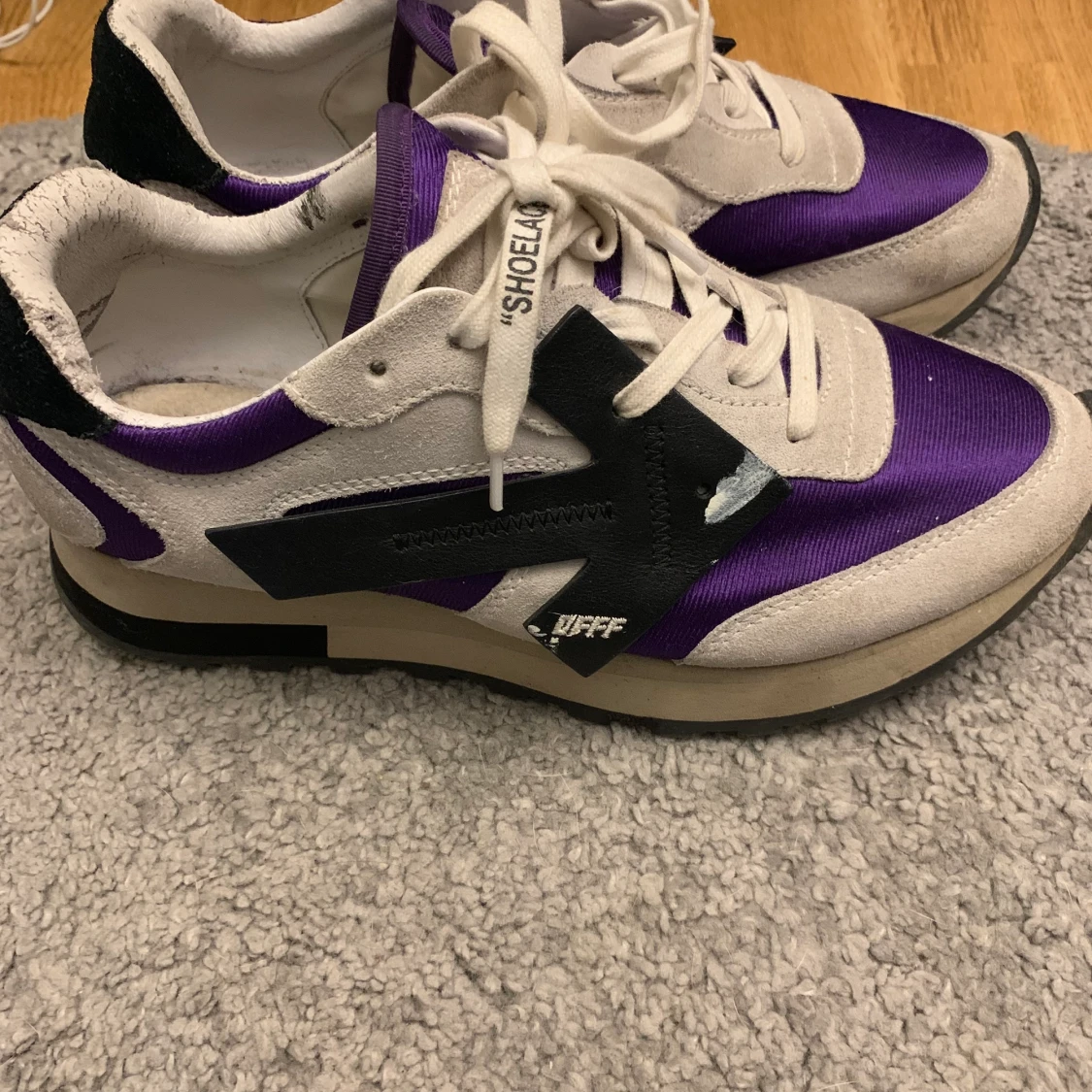 Off white sneakers  - 90