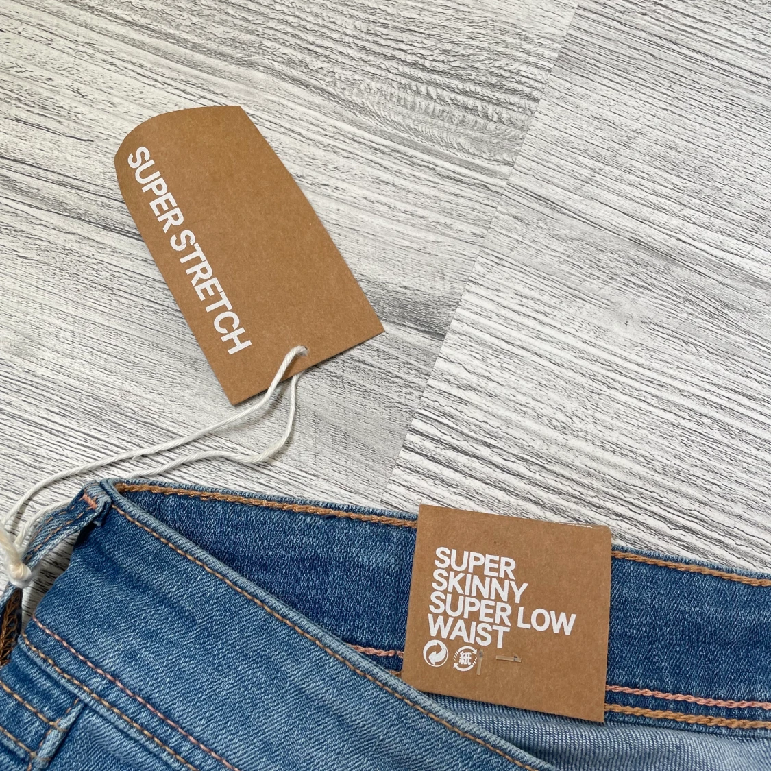 Jeans från H&M stl 27/30 - 90