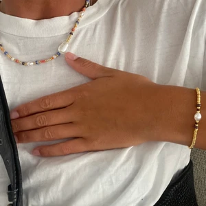 Halsband/armband - Egengjorda armband mellan 50-100