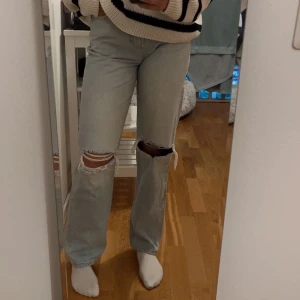 2 st gina jeans - Köp 1 för 150kr eöler båda för 270❤️ stl 32