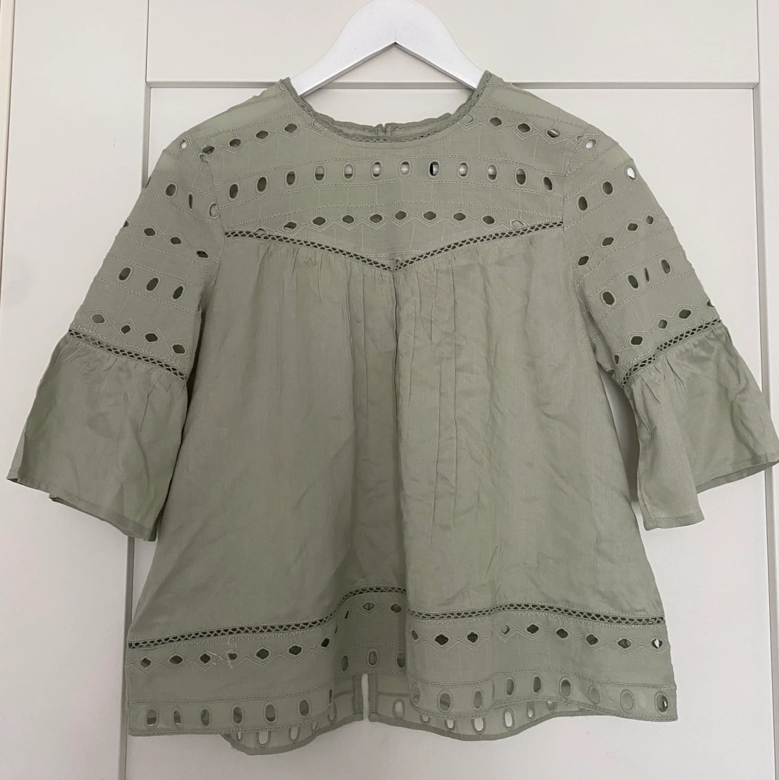 Fin blus från ONLY strl 34 - 90