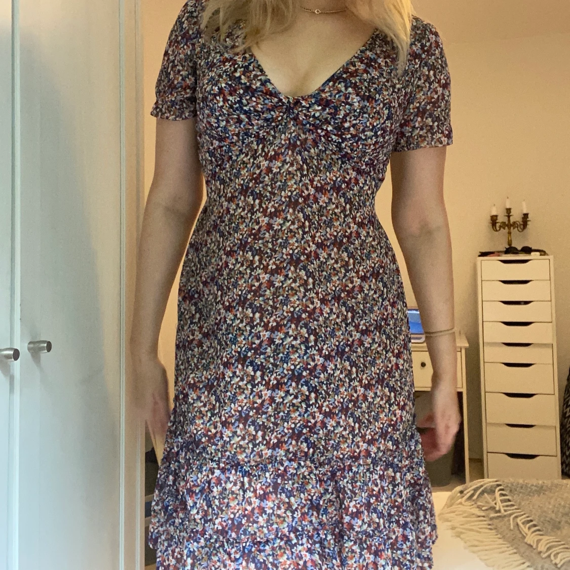 Blommig klänning - 91