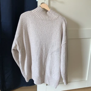 Tröja H&M  - H&M Bought 399sek  Very good condition 