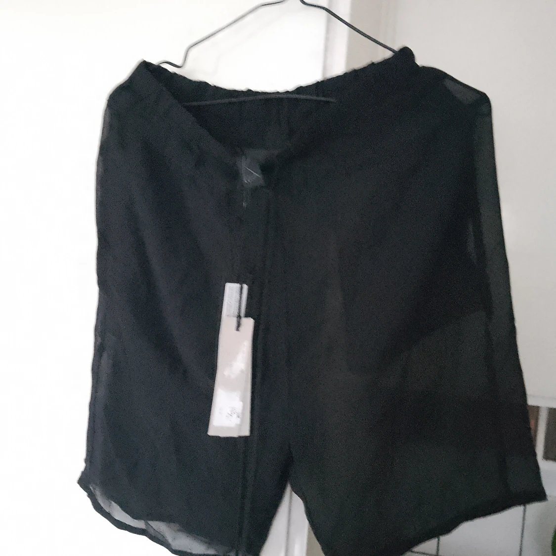 Rouge short italiensk design