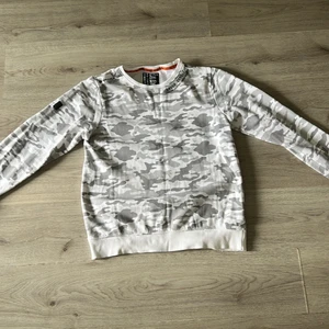 Tröja - Hund finns hemma 