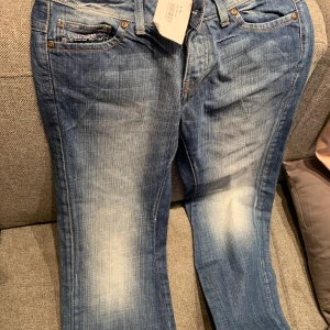Helt nya g star jeans - Helt nya g star jeans med prislapp på