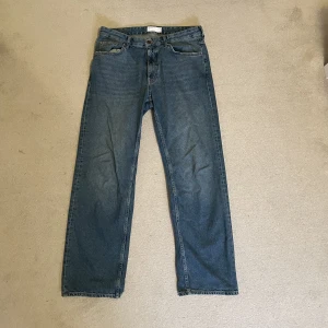 Bershka baggy - Bersha baggy jeans mörkblå Size 34  