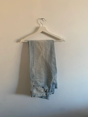 Hope rush denim - Hope rush denim, i ljusblåa färgen, nyskick storlek 30, nypris runt 1600, mitt pris 999 + frakt eller bud!
