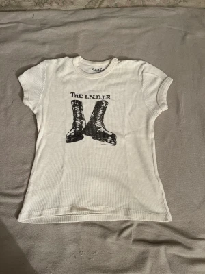 Tröja, Brandy Melville  - En jättefin tröja från Brandy Melville. Tröjan är i fint skick och blev nästan aldrig använd 