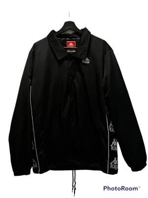 Kappa Tracksuit Jacka Strl L - Jacka från Kappa, strl L.  