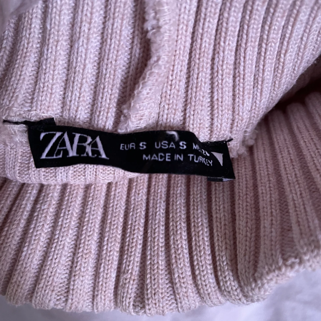 Tröja med krage från Zara - 91