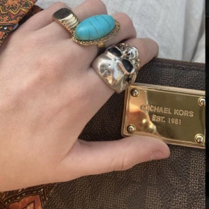 Michael Kors plånbok - Jätte fin men kommer inte till användning 🥰