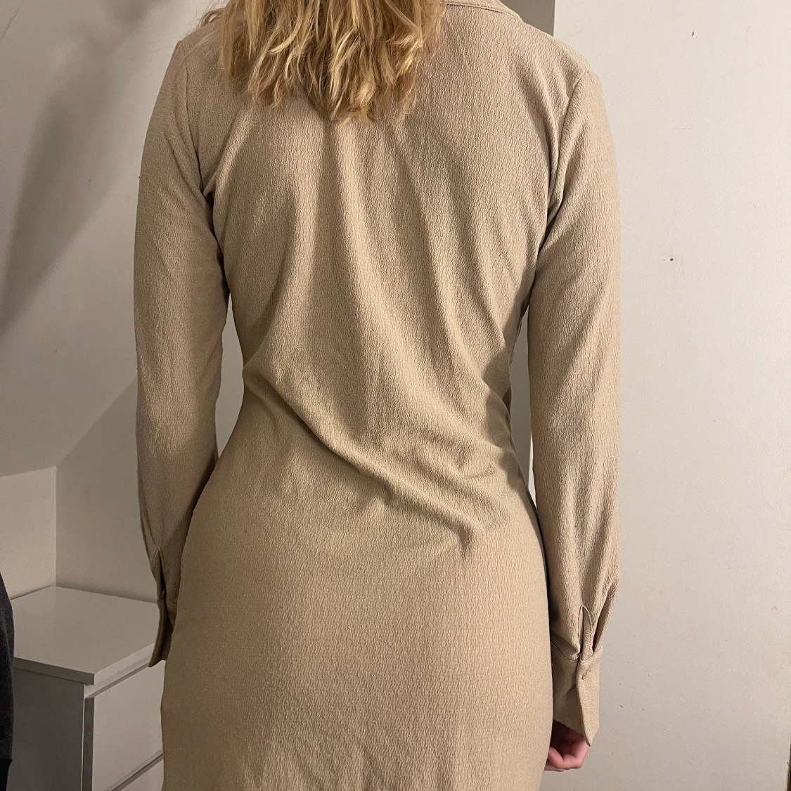 Klänning med rysch  - 90